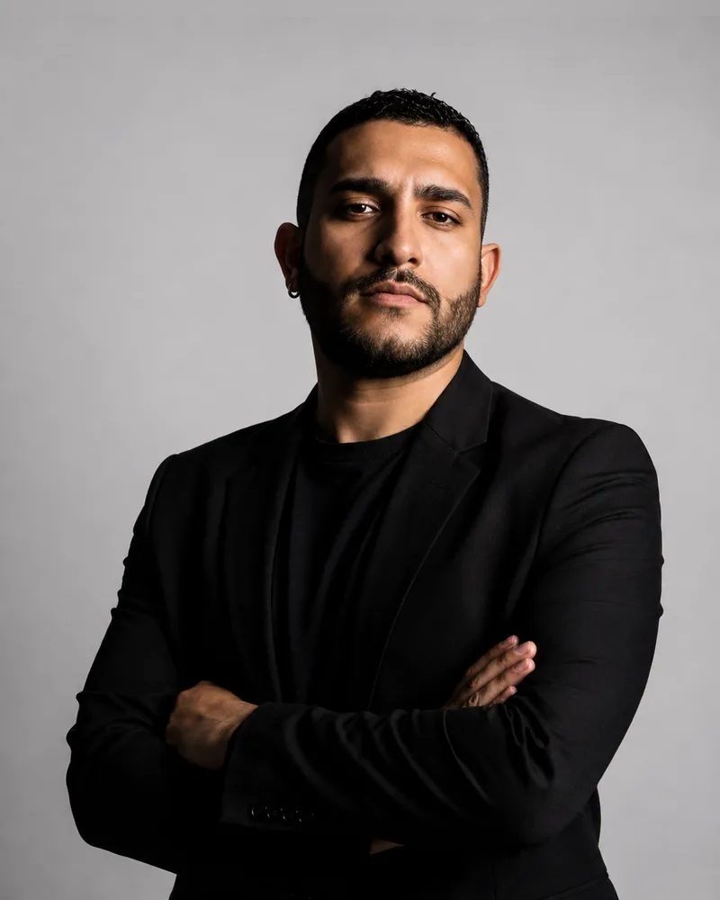 Miguel, Filmmaker en Himagen Estrategas